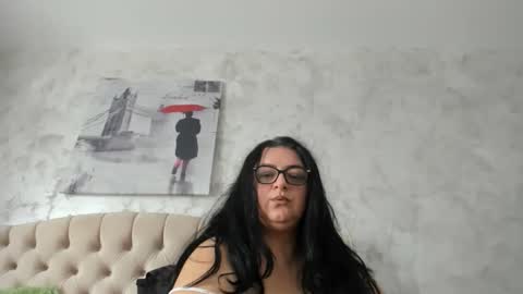 Snapshot of sweetmiki9 chatting on May 8, 2026, 6:19 am sweetmiki9 online show from May 8, 2026, 6:19 am