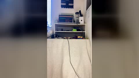 sweetnlow21 online show from December 5, 2025, 3:41 pm