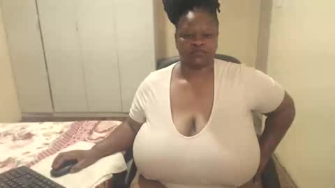 sweetnoziexxx online show from January 29, 2025, 4:41 pm