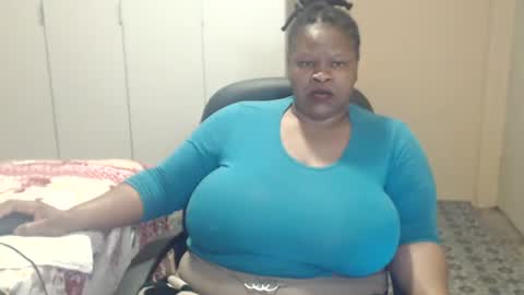 sweetnoziexxx online show from November 17, 2025, 5:19 pm