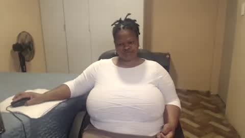 Snapshot of sweetnoziexxx chatting on May 21, 2026, 6:20 am sweetnoziexxx online show from May 21, 2026, 6:20 am