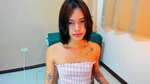 Erica   online show from November 2, 2025, 1:08 am