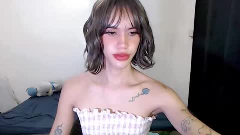 Erica   online show from November 27, 2025, 8:49 am