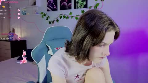 Anya online show from October 3, 2025, 8:22 am