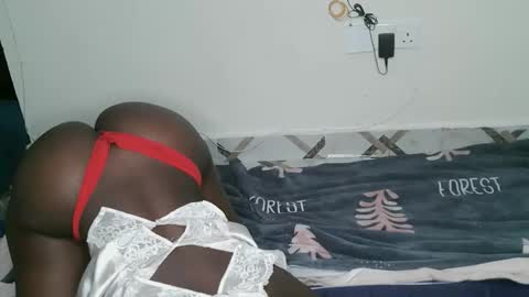 sweetpasion2 online show from March 12, 2026, 12:06 am