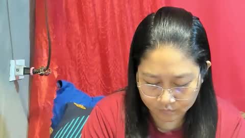 Snapshot of sweetpilipina88 chatting on May 5, 2026, 12:29 am MIA online show from May 5, 2026, 12:29 am