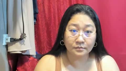 Snapshot of sweetpilipina88 chatting on May 13, 2026, 2:53 am MIA online show from May 13, 2026, 2:53 am