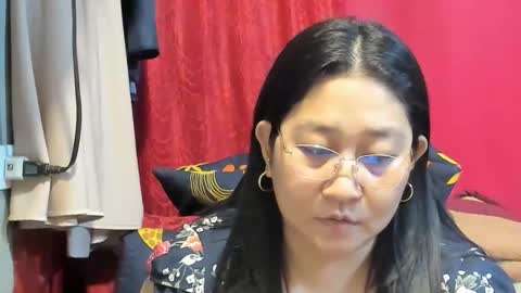 Snapshot of sweetpilipina88 chatting on May 15, 2026, 7:04 am MIA online show from May 15, 2026, 7:04 am