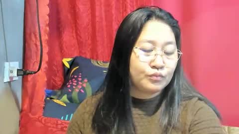 Snapshot of sweetpilipina88 chatting on May 28, 2026, 10:34 am MIA online show from May 28, 2026, 10:34 am