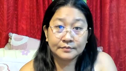 Snapshot of sweetpilipina88 chatting on June 15, 2026, 10:50 am MIA online show from June 15, 2026, 10:50 am