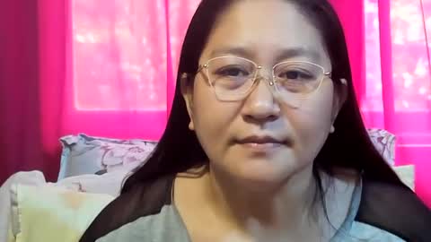 Snapshot of sweetpilipina88 chatting on July 11, 2026, 1:41 am MIA online show from July 11, 2026, 1:41 am