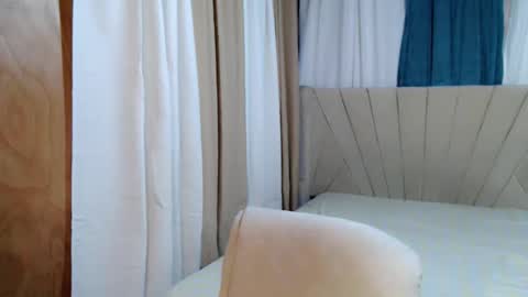 Princess Ella online show from November 25, 2025, 2:11 am