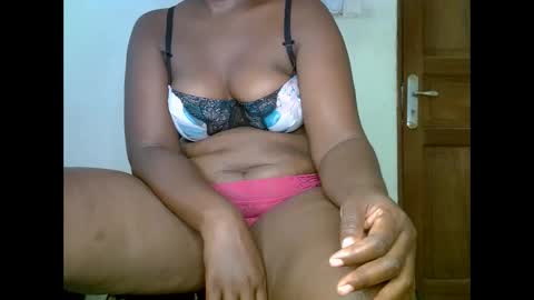 sweetrenne online show from January 15, 2025, 9:35 am