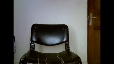 sweetrenne online show from March 7, 2025, 7:27 pm