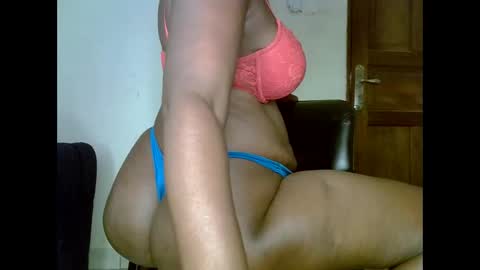 sweetrenne online show from September 20, 2025, 1:39 am