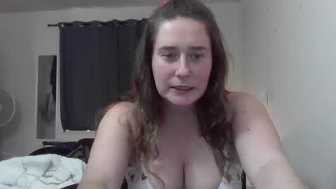 sweetrosiered online show from November 12, 2025, 5:57 pm