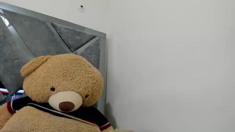 sweetsalome_01 online show from November 7, 2025, 12:05 pm