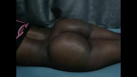 Sandrah online show from November 15, 2025, 5:38 am