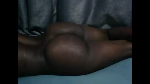 Sandrah online show from December 5, 2025, 10:57 am