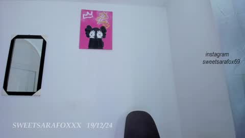 Snapshot of sweetsarafoxxx chatting on December 20, 2024, 3:10 pm Sara Sofia Libra online show from December 20, 2024, 3:10 pm