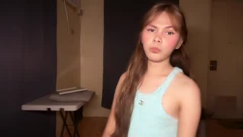Snapshot of sweetsexy_andrea chatting on August 5, 2026, 9:45 am sweetsexy_andrea online show from August 5, 2026, 9:45 am