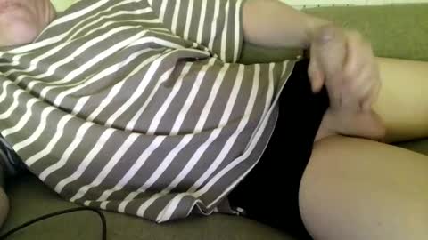 Snapshot of sweetsinner83 chatting on May 22, 2026, 9:09 pm sweetsinner83 online show from May 22, 2026, 9:09 pm