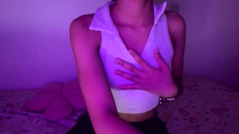 SweetSinnyX online show from April 25, 2026, 12:57 am