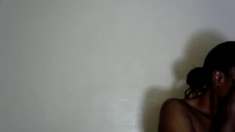 sweetsprincess8 online show from November 18, 2025, 9:25 am