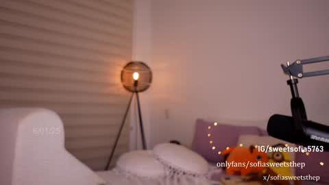 Sofia  online show from January 7, 2025, 4:08 am