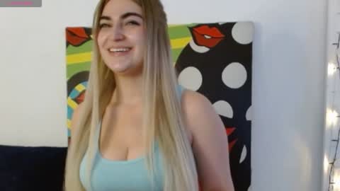 IG  valeen mo Vale   My schedule  Monday to Friday900 am - 300 pm  online show from January 5, 2025, 3:13 pm