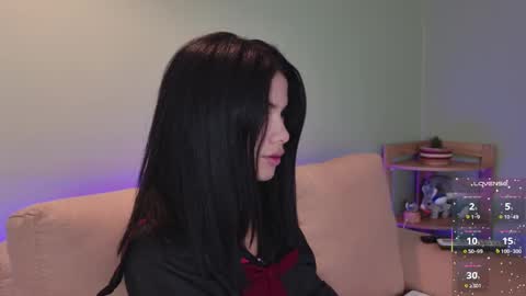    online show from October 6, 2025, 4:37 pm