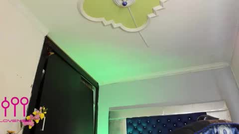 DANIELA online show from April 21, 2026, 8:12 pm