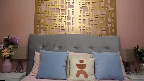 SweettLuna online show from March 27, 2026, 7:02 pm