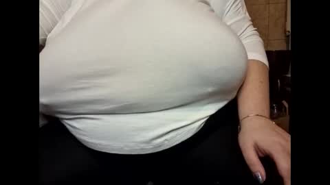 Maya online show from February 16, 2025, 3:05 pm