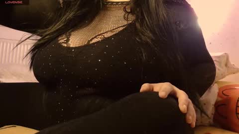 Maya online show from February 26, 2025, 4:14 pm