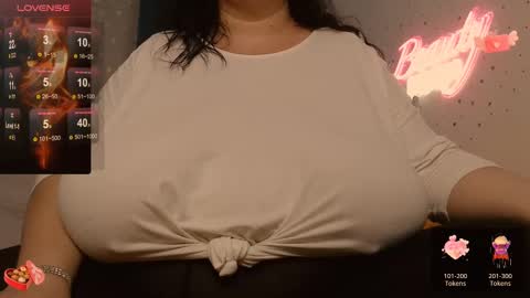 Maya online show from February 26, 2025, 7:27 pm