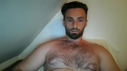 Snapshot of sweettom69 chatting on June 10, 2026, 11:46 pm Tom online show from June 10, 2026, 11:46 pm