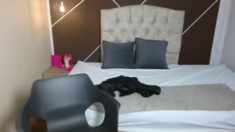 Scarlet online show from September 18, 2025, 11:56 am