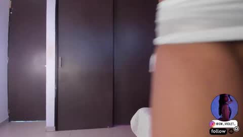 sweetviolet___ online show from November 20, 2025, 12:05 pm