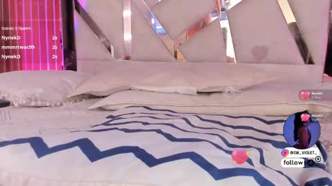 Snapshot of sweetviolet___ chatting on May 11, 2026, 4:04 pm sweetviolet___ online show from May 11, 2026, 4:04 pm