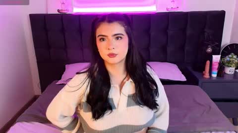 sweety nicole 3 online show from November 15, 2025, 5:05 am