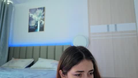 Vikky online show from April 11, 2026, 12:15 am