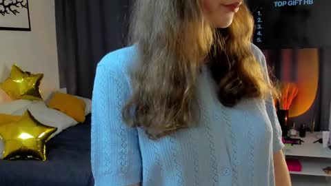 Bella . online show from September 25, 2025, 8:45 pm