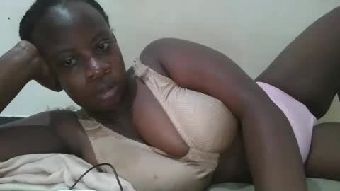 sweetyass25 online show from September 12, 2025, 5:02 pm