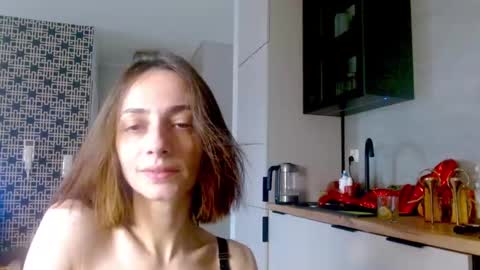 sweetycherrylove online show from March 17, 2026, 1:36 pm