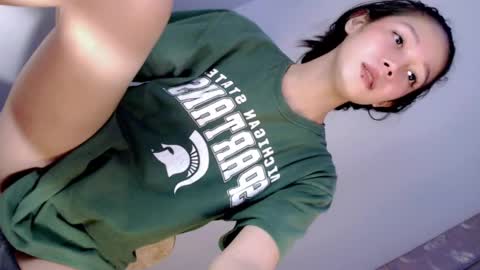 Claire Watson online show from April 16, 2026, 10:56 pm