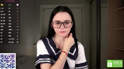 Astrid online show from October 27, 2025, 7:18 pm