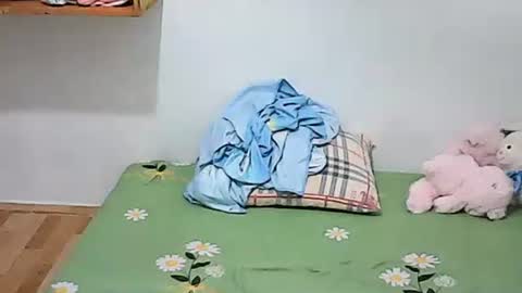 Sweetyummygirl online show from May 21, 2026, 5:03 am