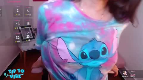 Catalina online show from February 10, 2025, 10:51 pm