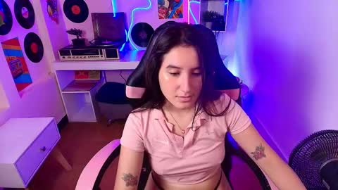 Catalina online show from March 11, 2025, 5:57 pm